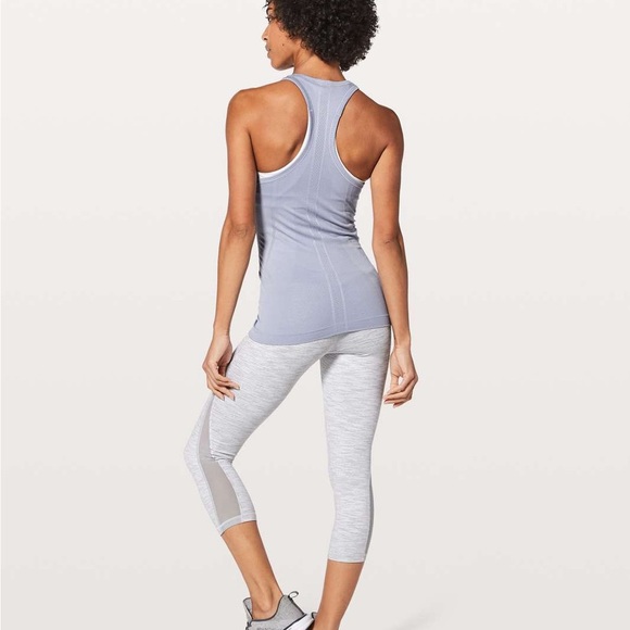 Lululemon Swiftly Tech Racerback Tank – berry mist (Size 6) - Picture 3 of 7